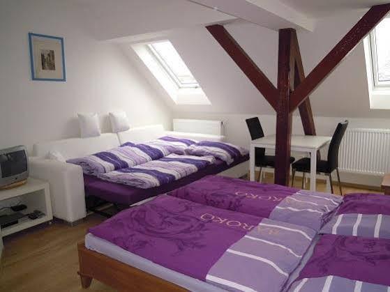Suite Ohrada Prague Exterior photo