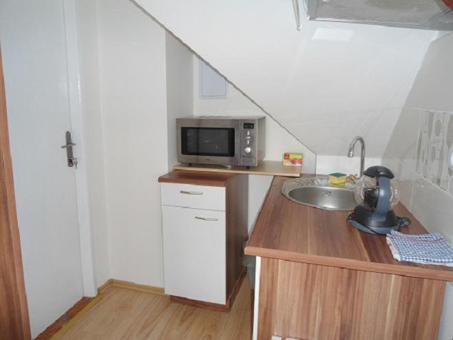 Suite Ohrada Prague Exterior photo